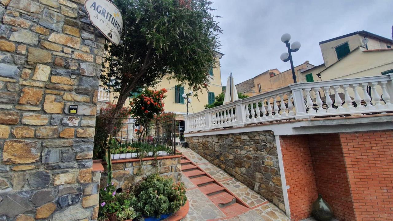 Villa Agriturismo A Ca Du Cappellan à Imperia Extérieur photo